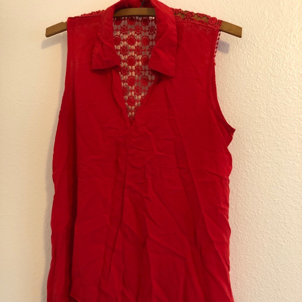 Crochet back collared tank top